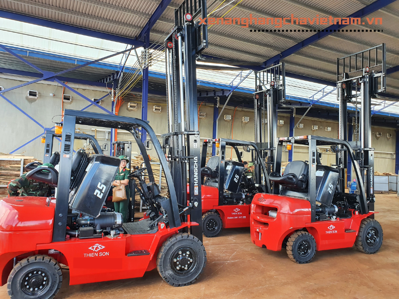 xe nâng dầu 2.5 tấn hangcha