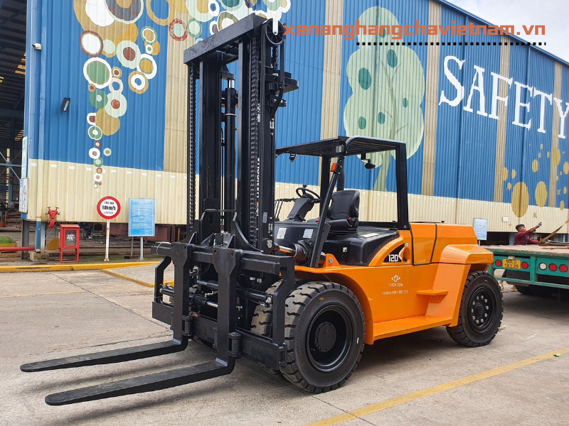 xe nâng ngành sắt thép - bản dầu