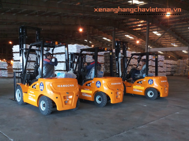 xe nâng ngành phân bón