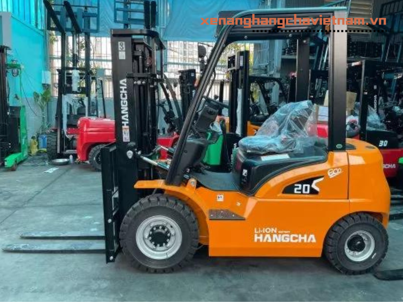 xe nâng điện lithium 2 tấn