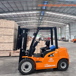 xe nâng điện lithium 3 tấn